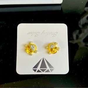 Skull and crossbone design - earrings- sterling silver- new